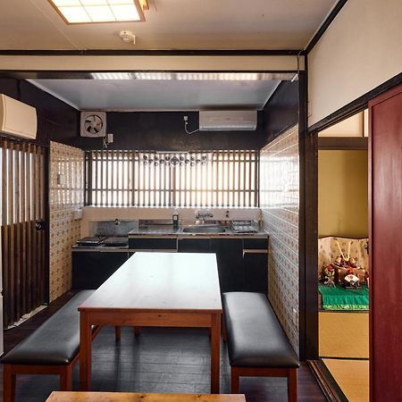 Villa Hakone Kabuto 古民家旅館 150平米 バス停迄一分 準天然温泉 最大12名 Eksteriør billede