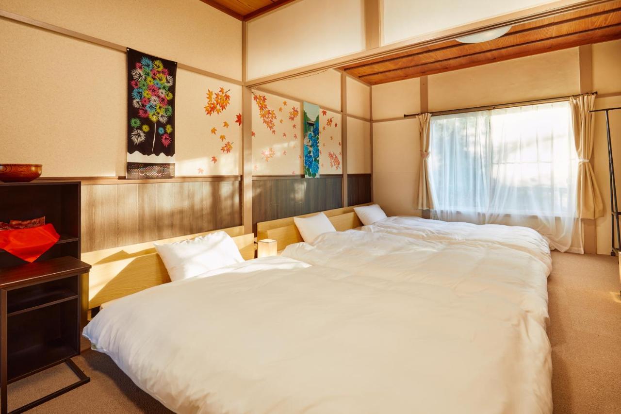 Villa Hakone Kabuto 古民家旅館 150平米 バス停迄一分 準天然温泉 最大12名 Eksteriør billede